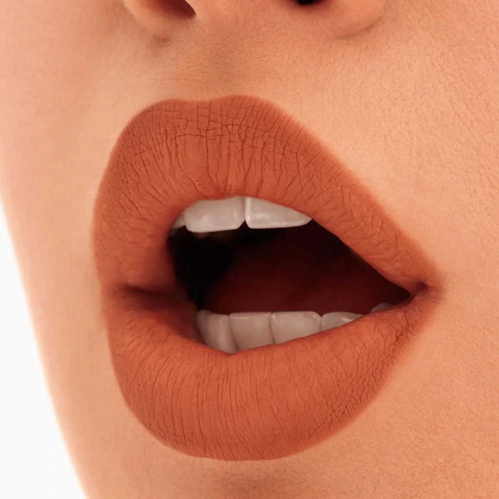 MAC Locked Kiss 24 HR Lipstick - Picture 12 of 16